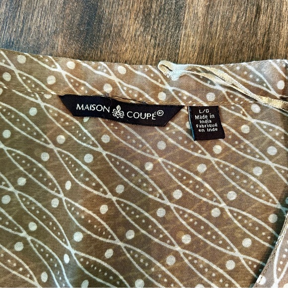 [EUC] MAISON COUPÉ | Women’s semi sheer sleevless blouse | Large - Picture 9 of 11
